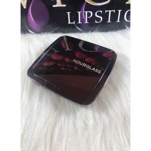 Hourglass Ambient Lighting Powder Dim L